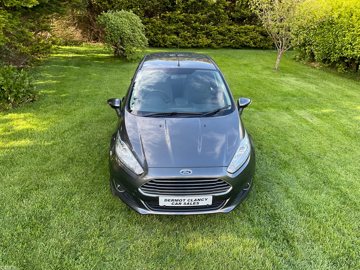 Ford Fiesta Hatchback, Petrol, 2017, Grey