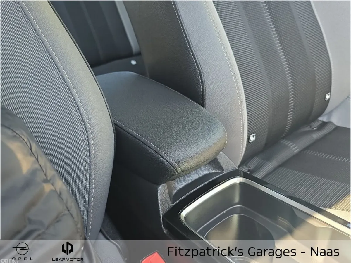 Opel Mokka SUV, Petrol, 2025, White