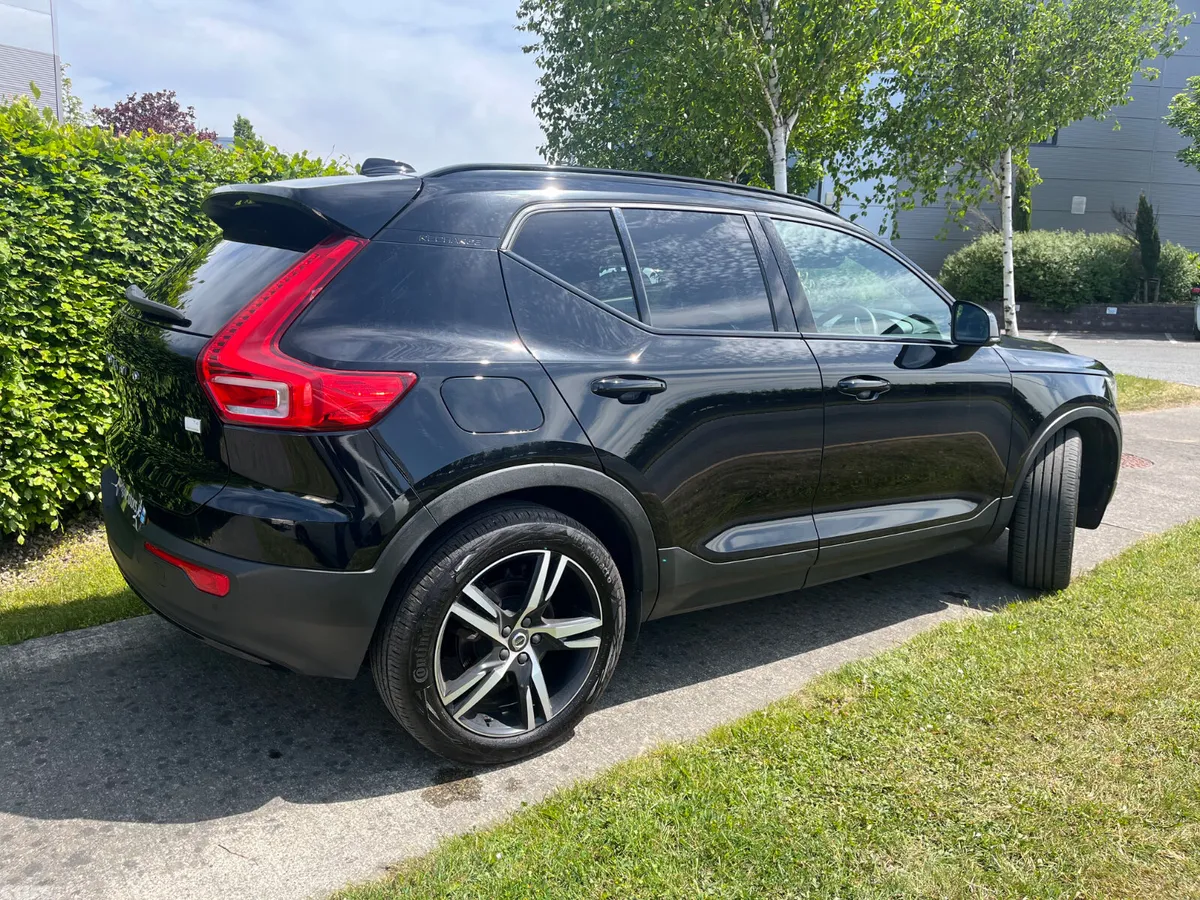Volvo XC40 SUV, Petrol Plug-in Hybrid, 2020, Black