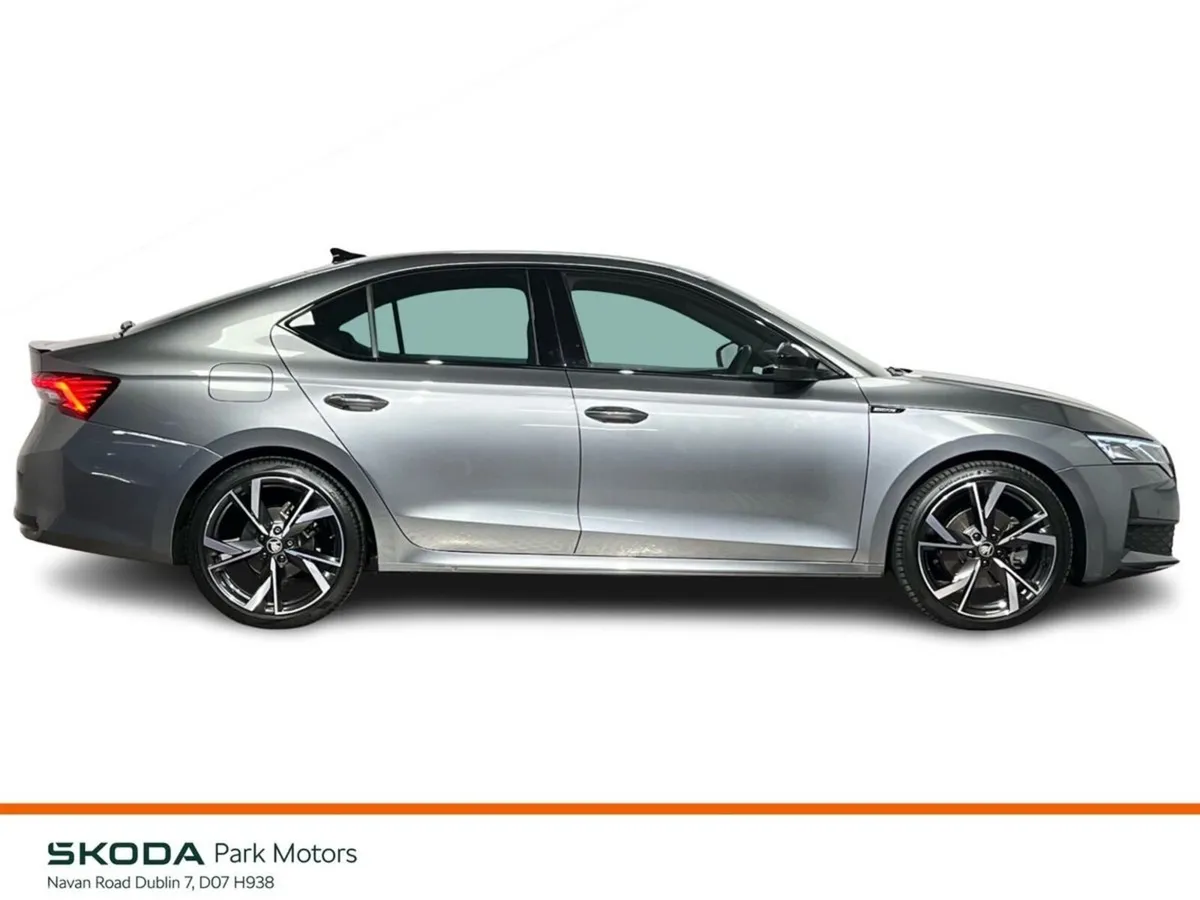 Skoda Octavia Saloon, Diesel, 2026, Grey