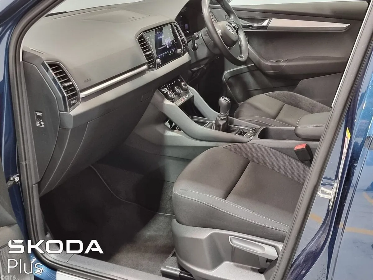 Skoda Karoq SUV, Diesel, 2023, Blue