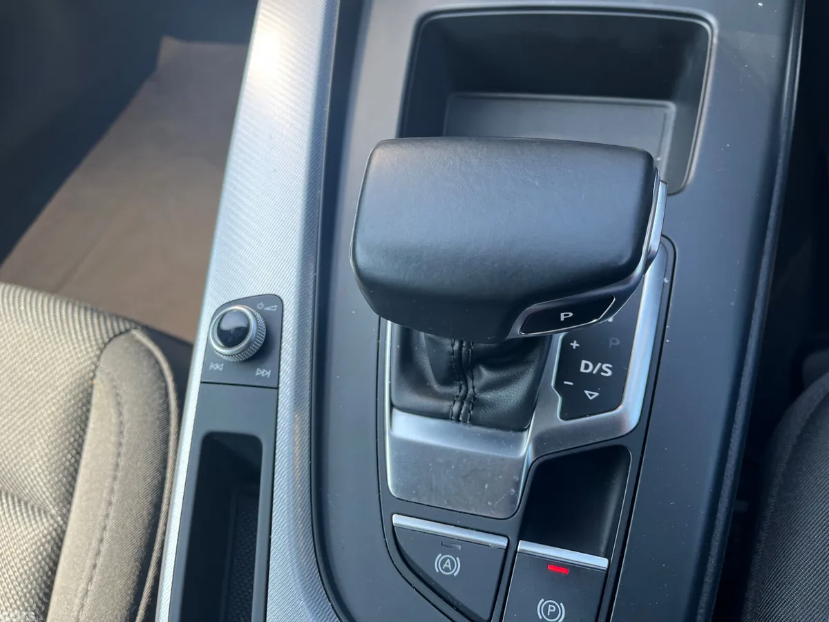 Audi A4 Saloon, Diesel, 2020, Blue