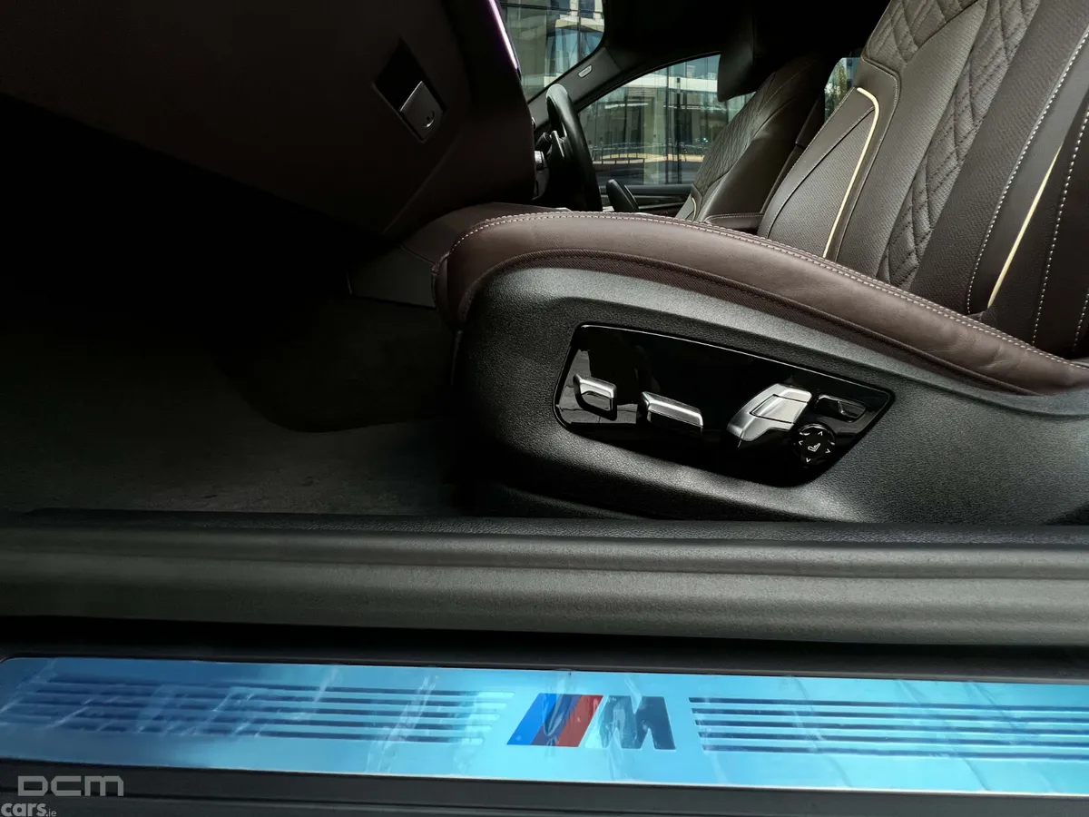 BMW 5-Series Saloon, Petrol Plug-in Hybrid, 2020, Black