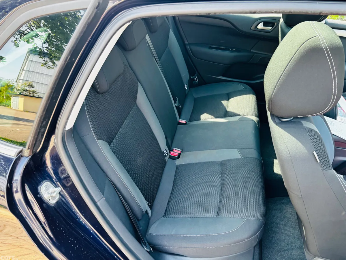 Citroen C4 Hatchback, Petrol, 2016, Blue