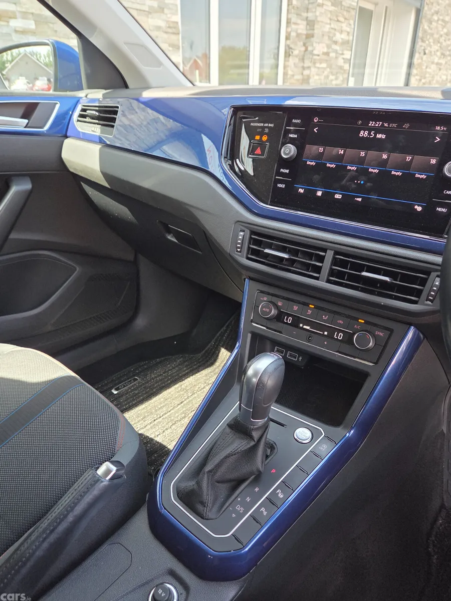 Volkswagen Polo Hatchback, Petrol, 2019, Blue