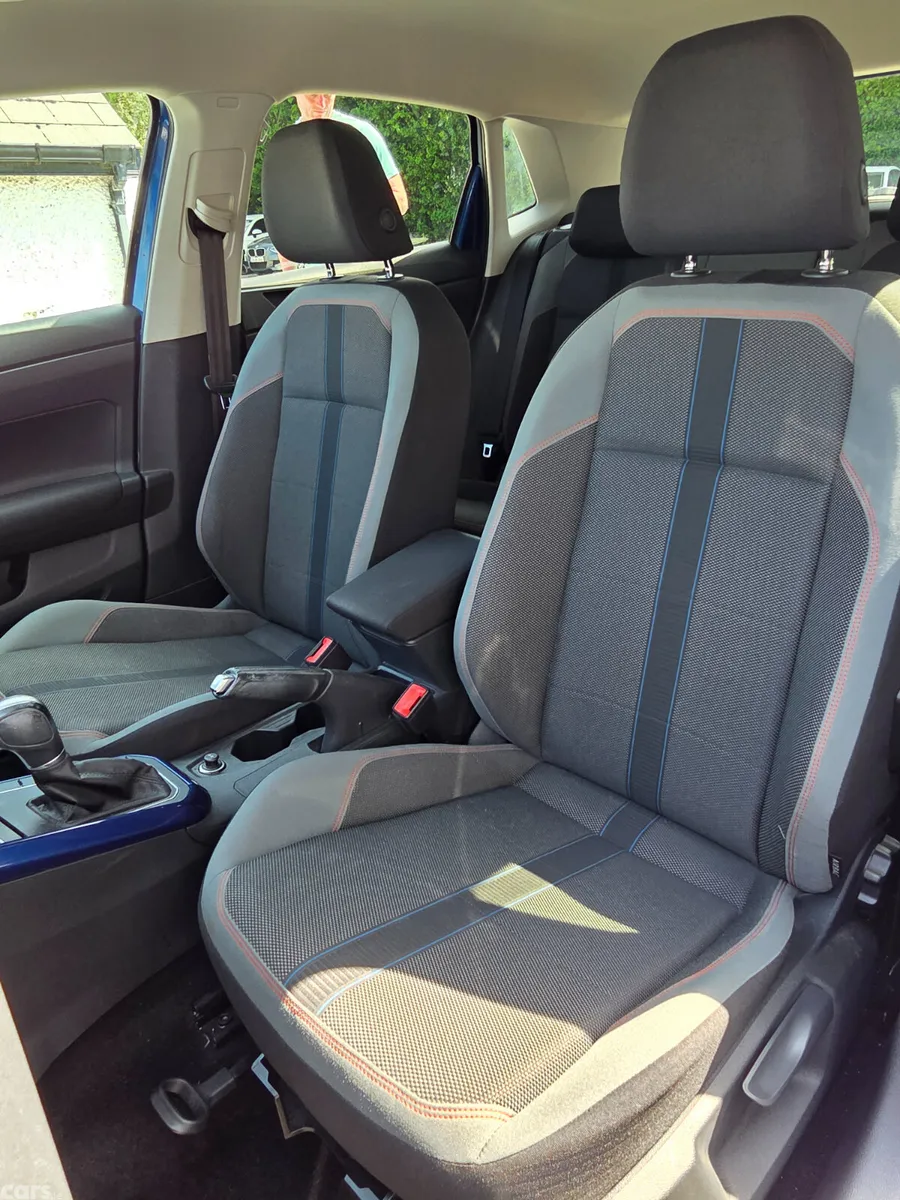 Volkswagen Polo Hatchback, Petrol, 2019, Blue