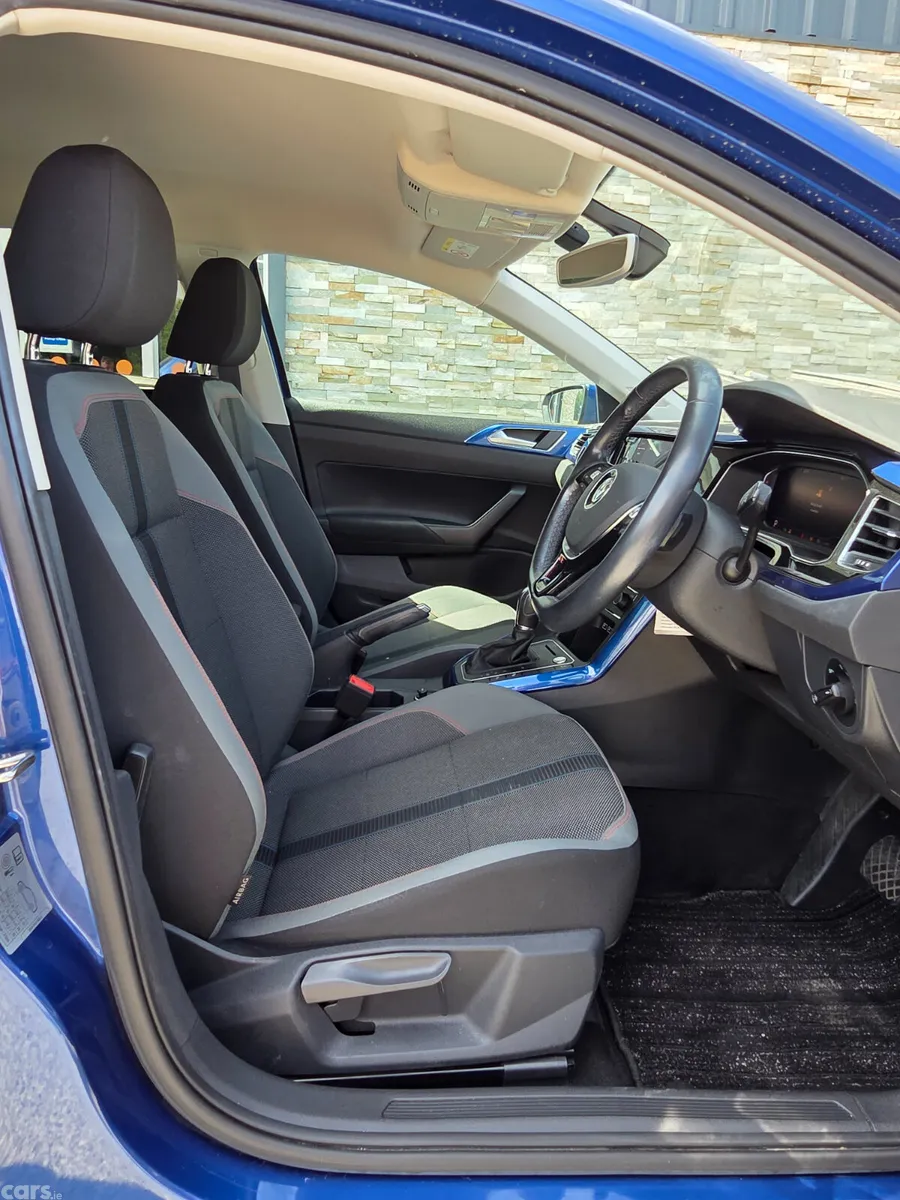 Volkswagen Polo Hatchback, Petrol, 2019, Blue
