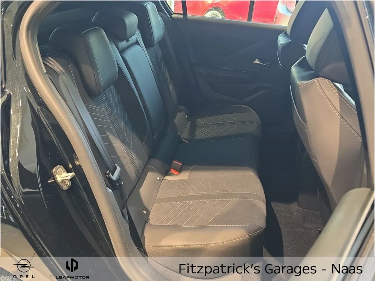 Opel Astra Hatchback, Petrol Hybrid, 2026, Black