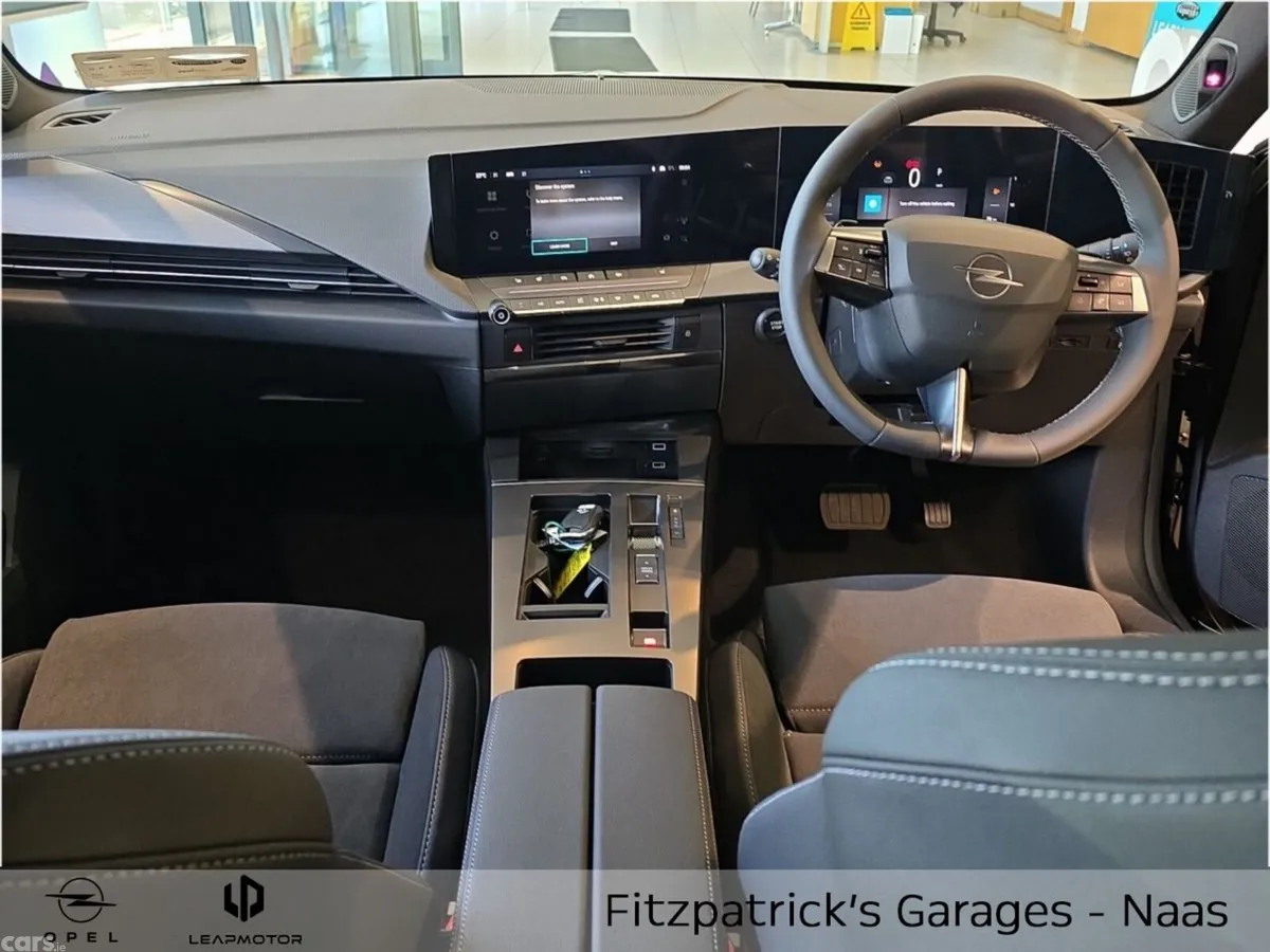 Opel Astra Hatchback, Petrol Hybrid, 2026, Black