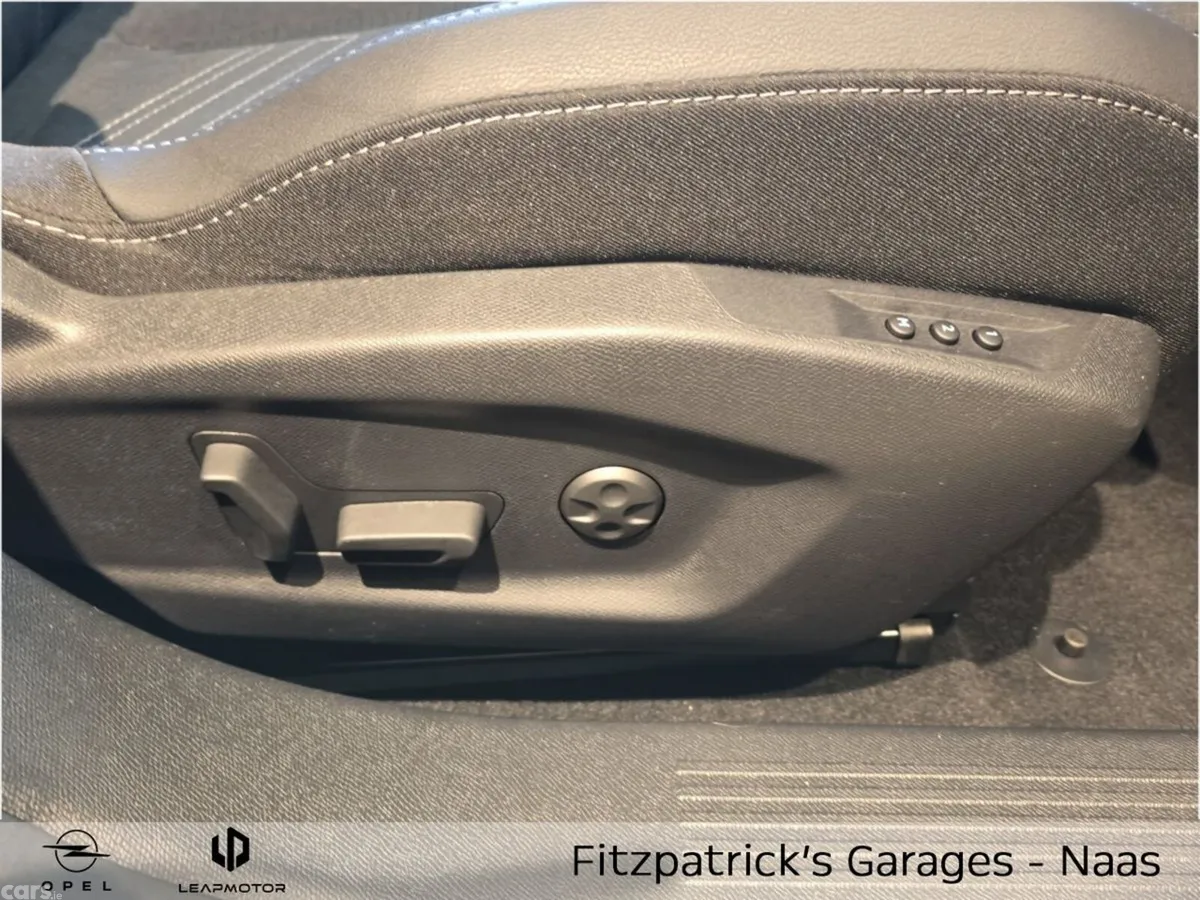 Opel Astra Hatchback, Petrol Hybrid, 2026, Black
