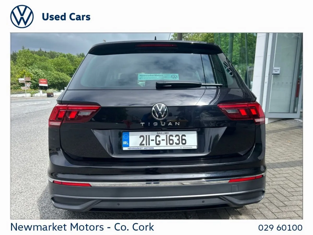 Volkswagen Tiguan SUV, Petrol, 2021, Black