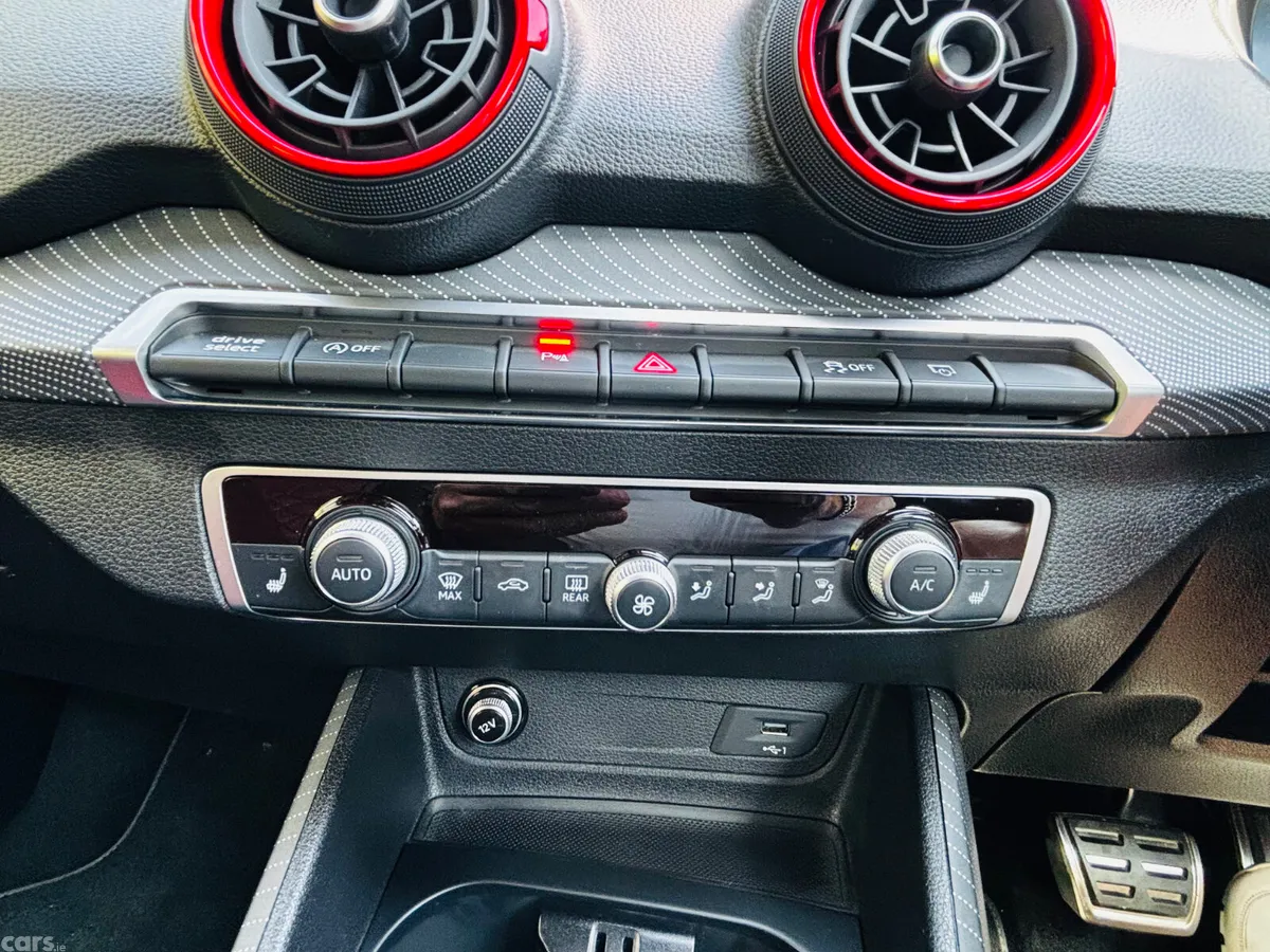 Audi SQ2 Hatchback, Petrol, 2020, White