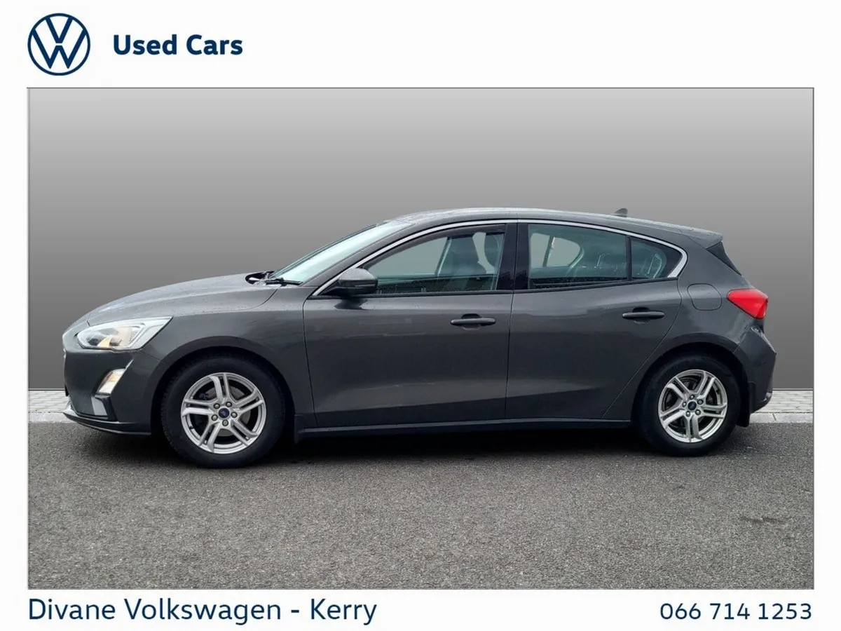 Ford Focus Hatchback, Petrol, 2019, Grey