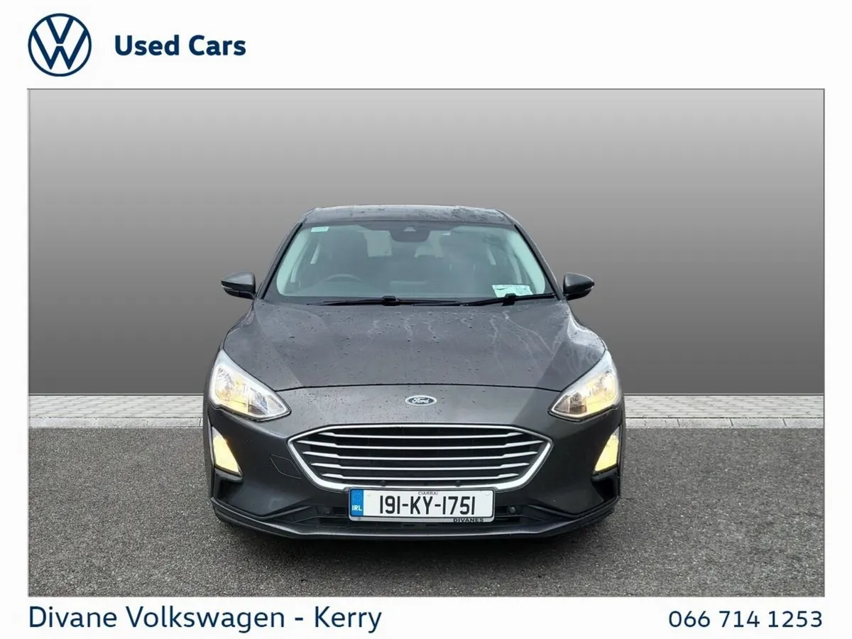 Ford Focus Hatchback, Petrol, 2019, Grey