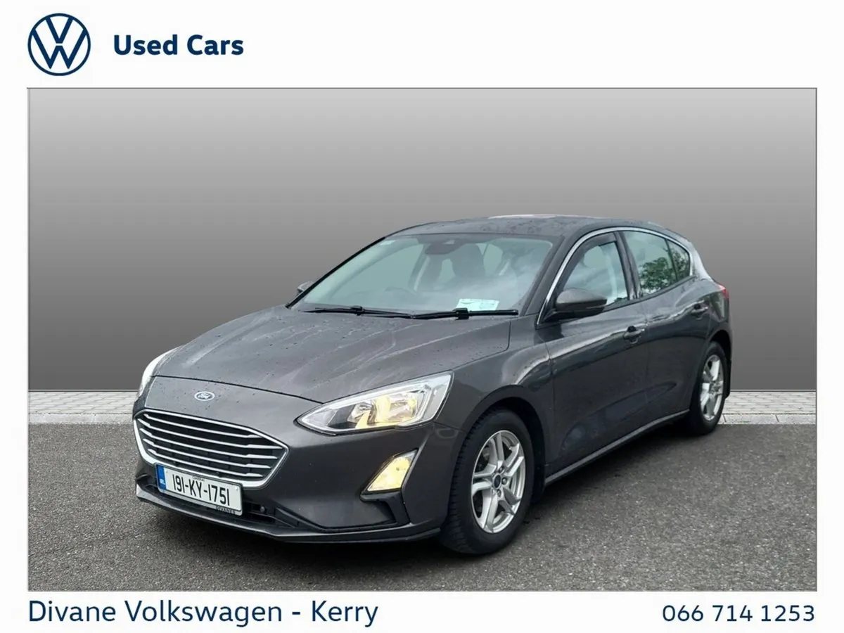 Ford Focus Hatchback, Petrol, 2019, Grey