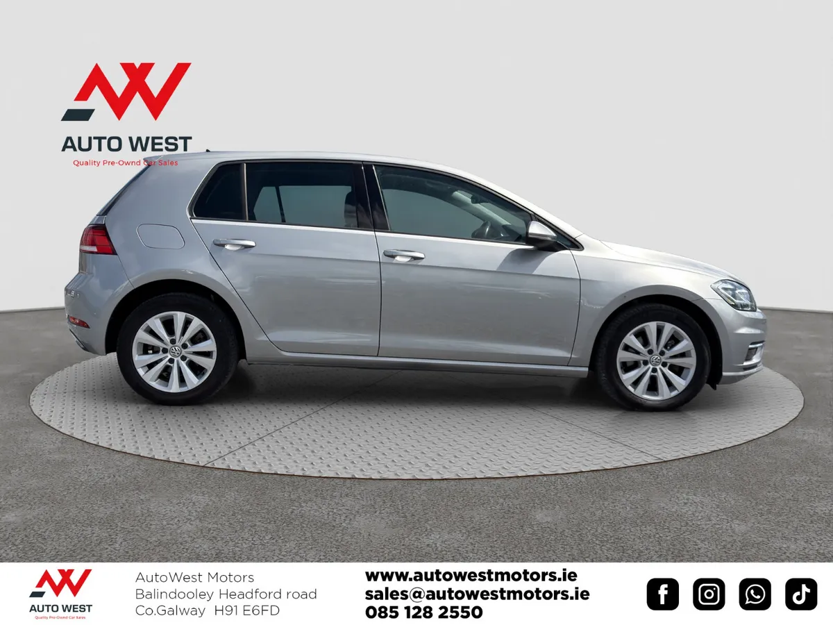 Volkswagen Golf Hatchback, Petrol, 2017, Grey