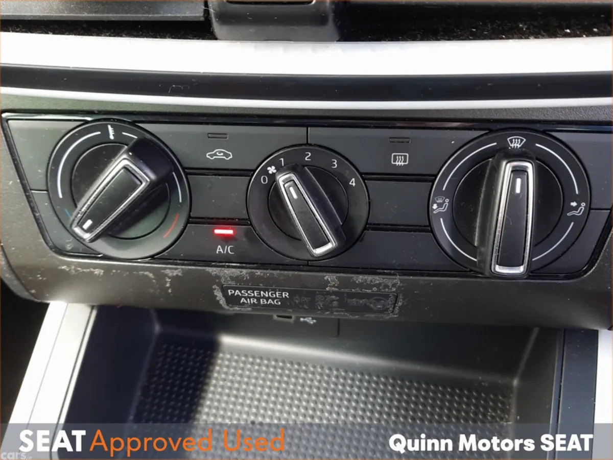 SEAT Arona Hatchback, Petrol, 2023, Red