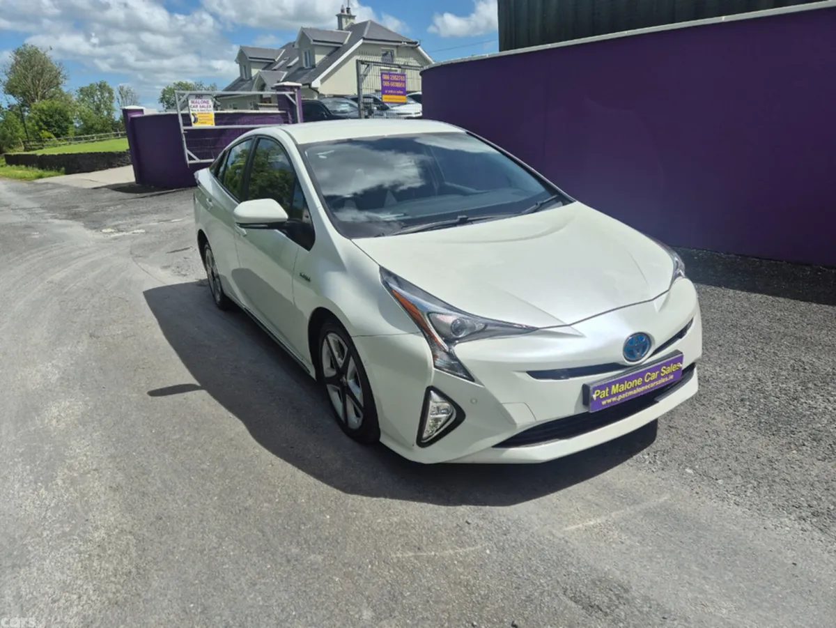 Toyota Prius Hatchback, Petrol Hybrid, 2017, White