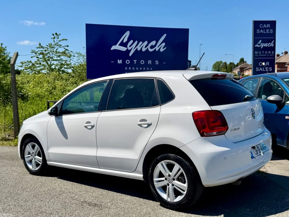 Volkswagen Polo Hatchback, Petrol, 2013, White