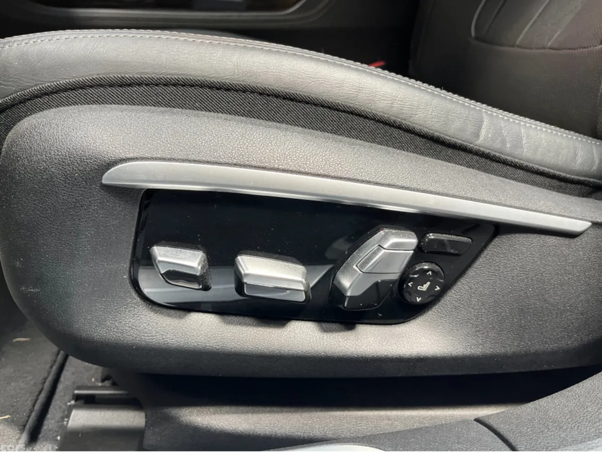 BMW 7-Series Saloon, Petrol Plug-in Hybrid, 2016, White