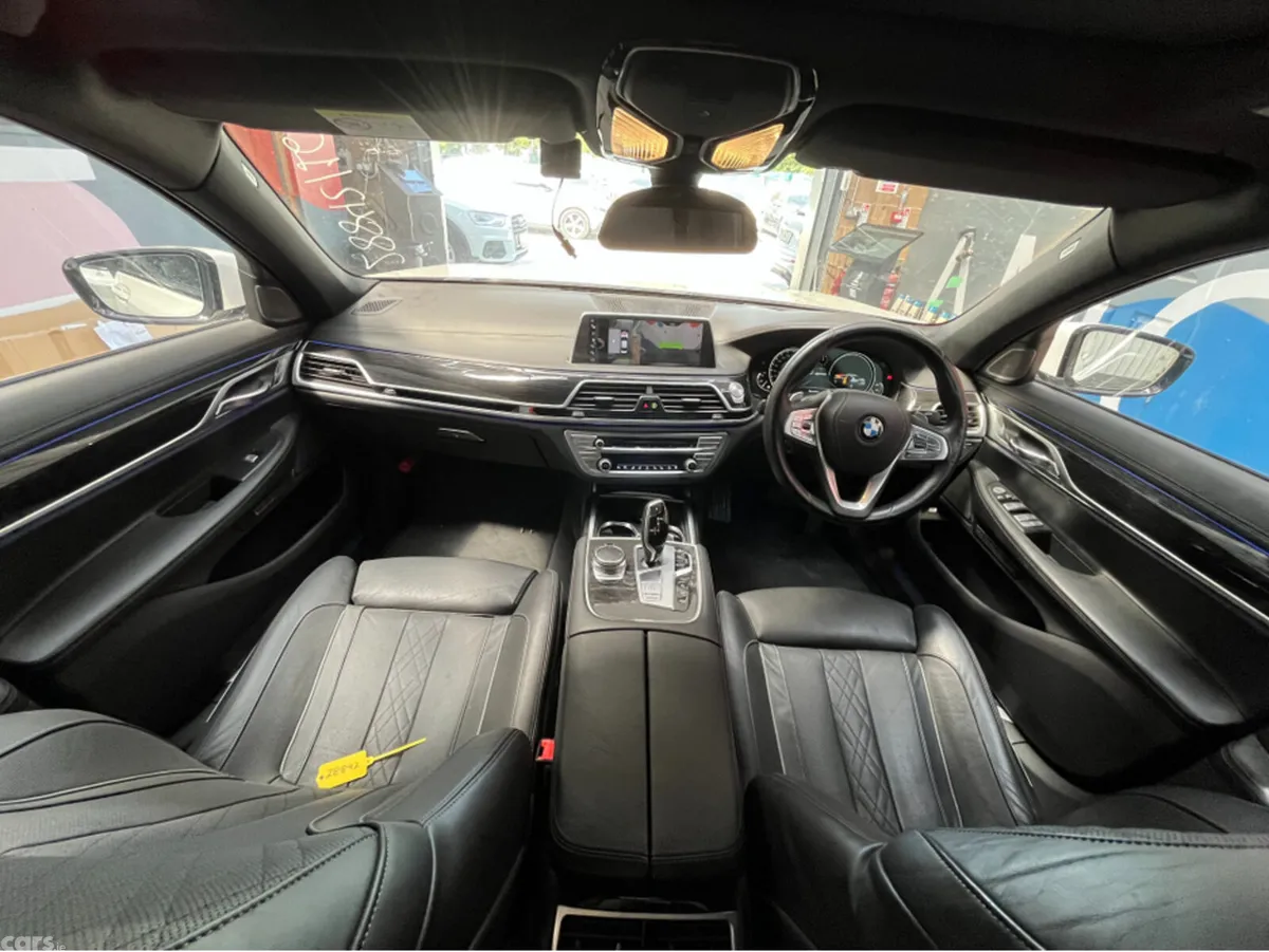 BMW 7-Series Saloon, Petrol Plug-in Hybrid, 2016, White