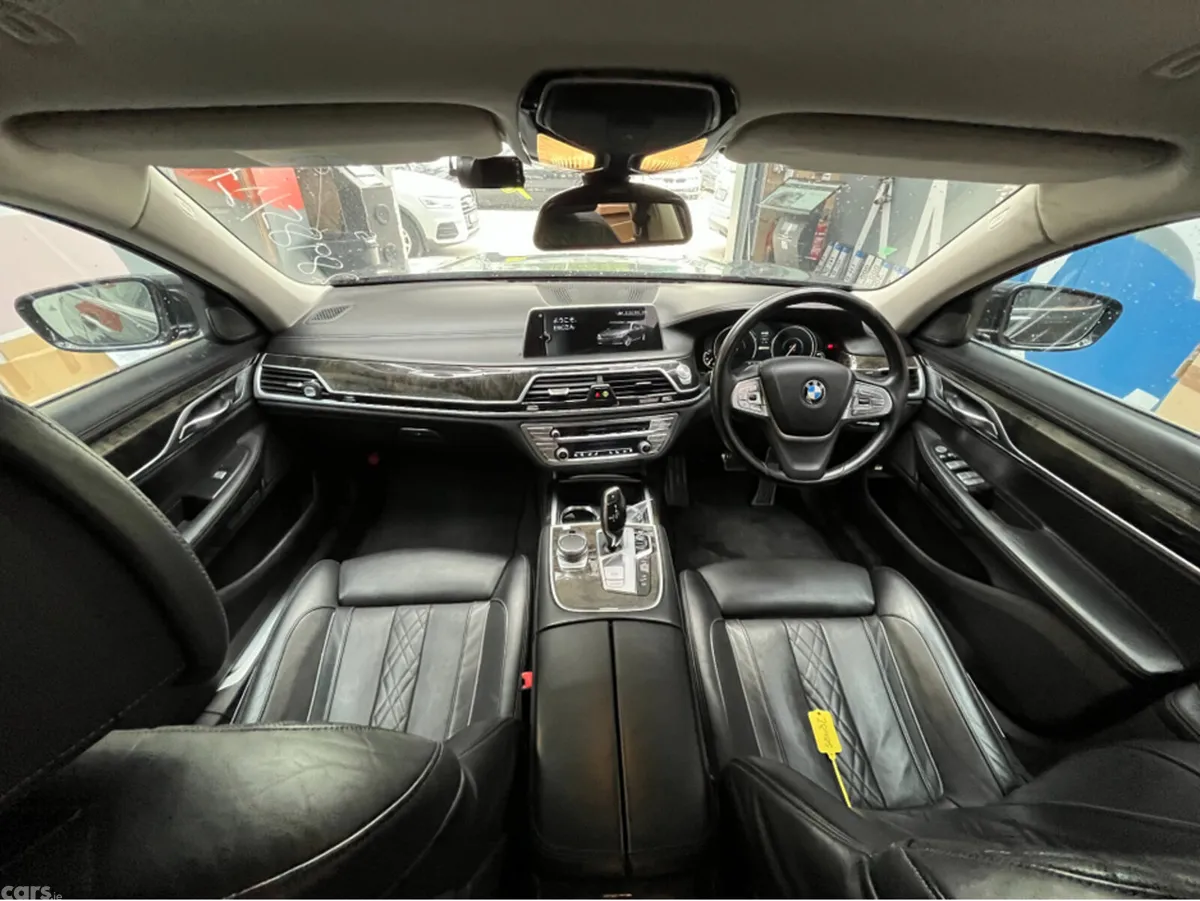 BMW 7-Series Saloon, Petrol Plug-in Hybrid, 2017, Black