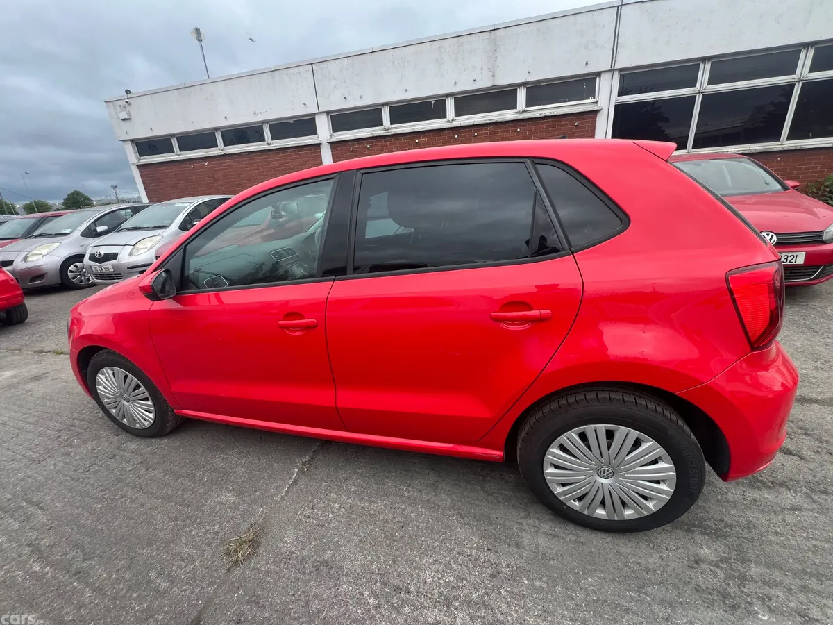 Volkswagen Polo Hatchback, Petrol, 2015, Red