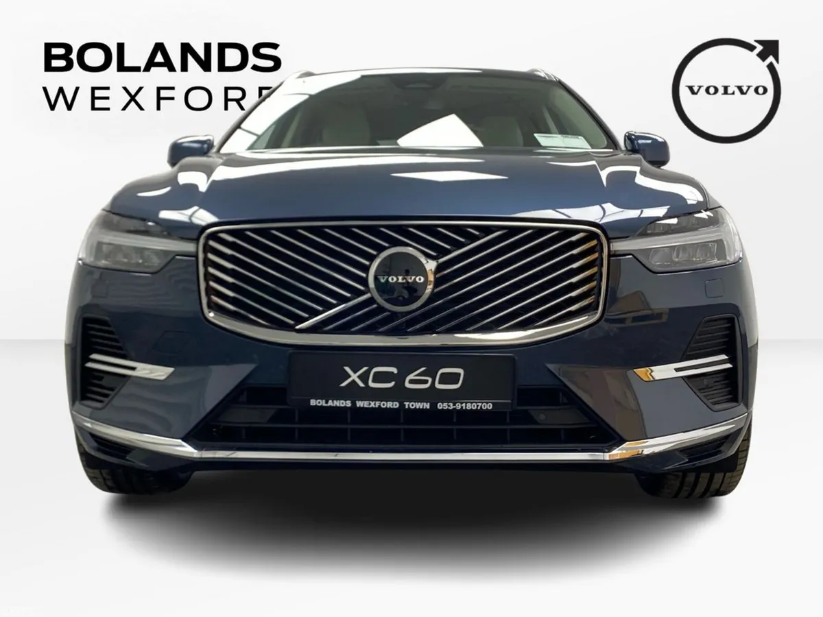 Volvo XC60 SUV, Petrol Plug-in Hybrid, 2026, Blue