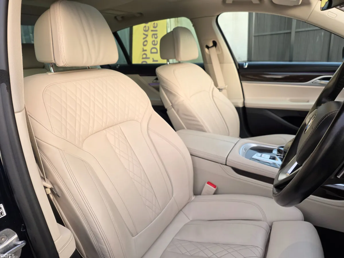 BMW 7-Series Saloon, Petrol Plug-in Hybrid, 2020, Blue