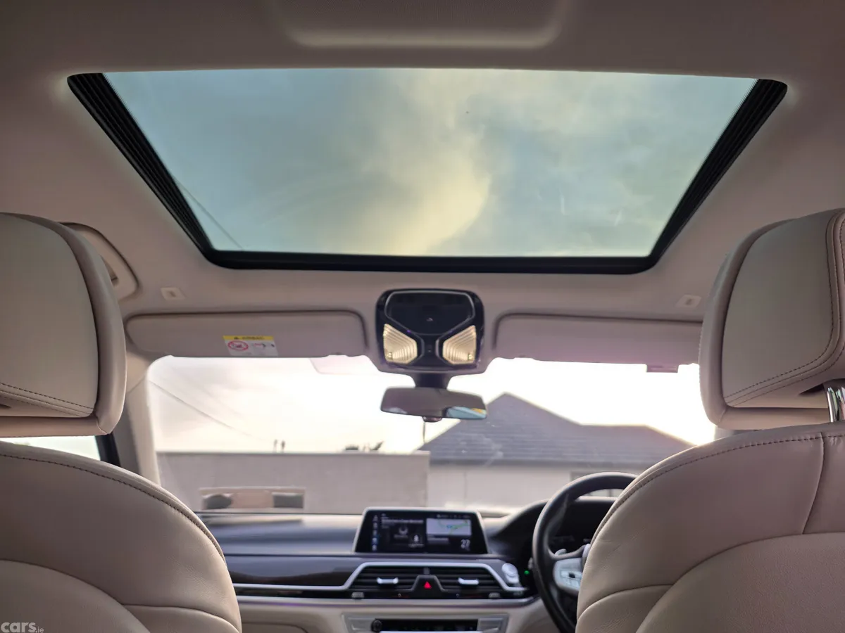BMW 7-Series Saloon, Petrol Plug-in Hybrid, 2020, Blue