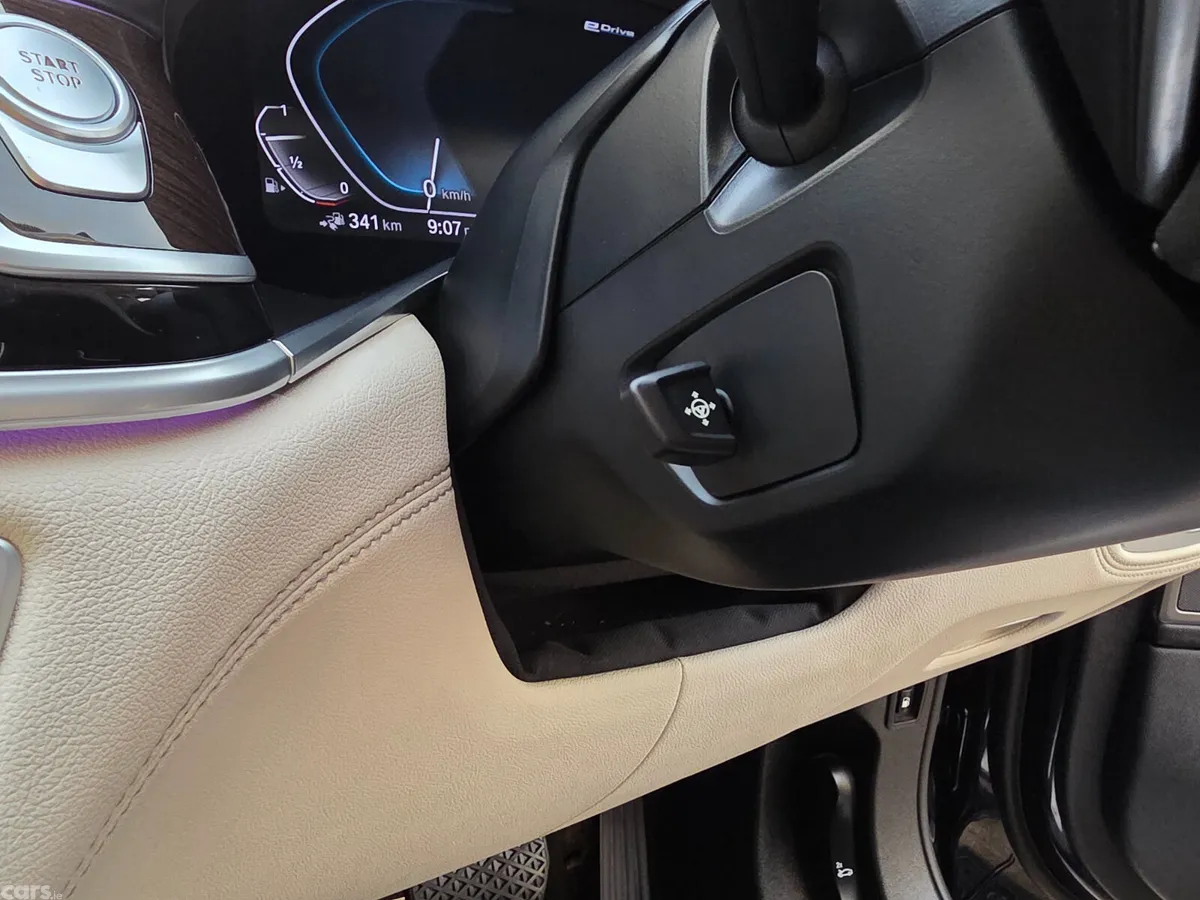 BMW 7-Series Saloon, Petrol Plug-in Hybrid, 2020, Blue