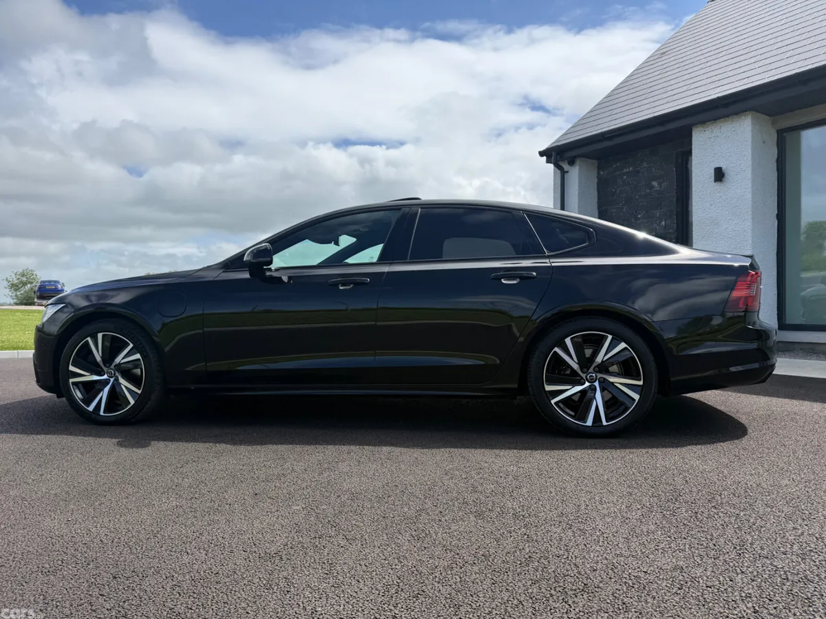 Volvo S90 Saloon, Petrol Hybrid, 2021, Black