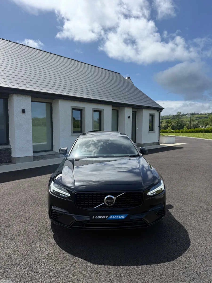Volvo S90 Saloon, Petrol Hybrid, 2021, Black