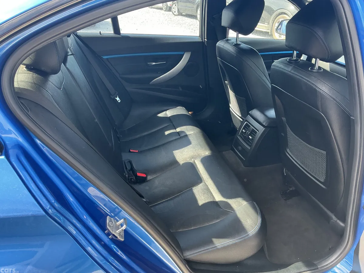 BMW 3-Series Saloon, Petrol Plug-in Hybrid, 2017, Blue