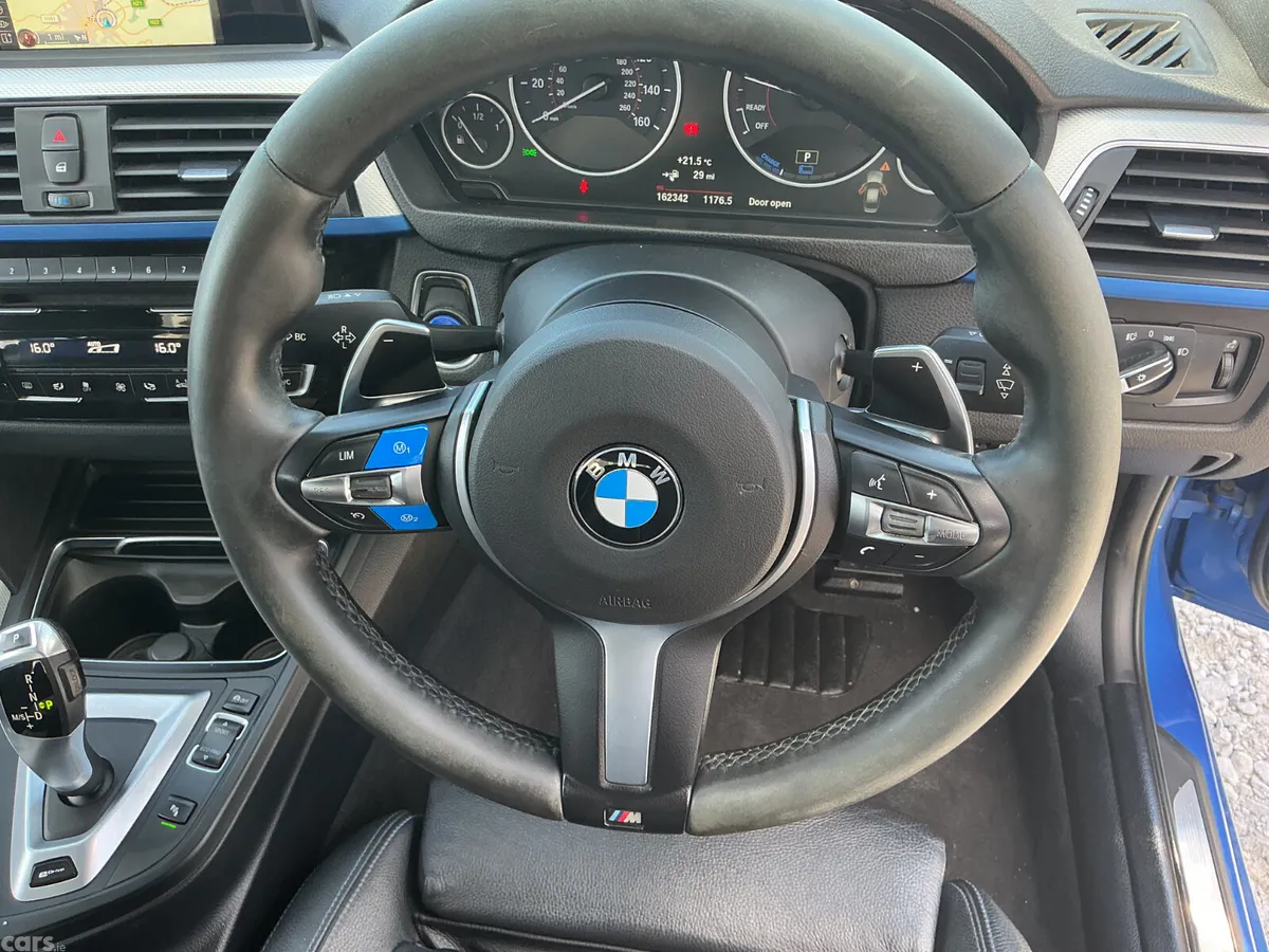 BMW 3-Series Saloon, Petrol Plug-in Hybrid, 2017, Blue