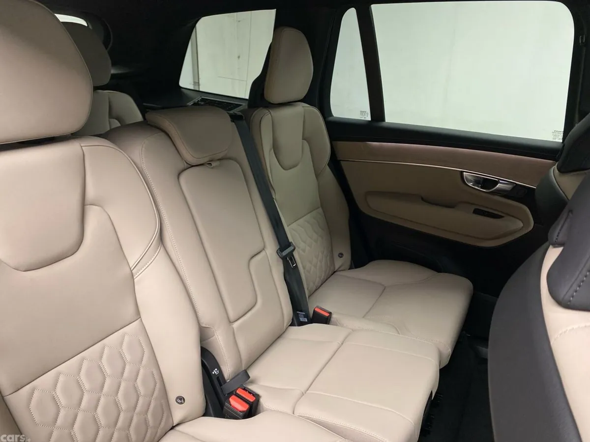 Volvo XC90 SUV, Petrol Plug-in Hybrid, 2026, Black