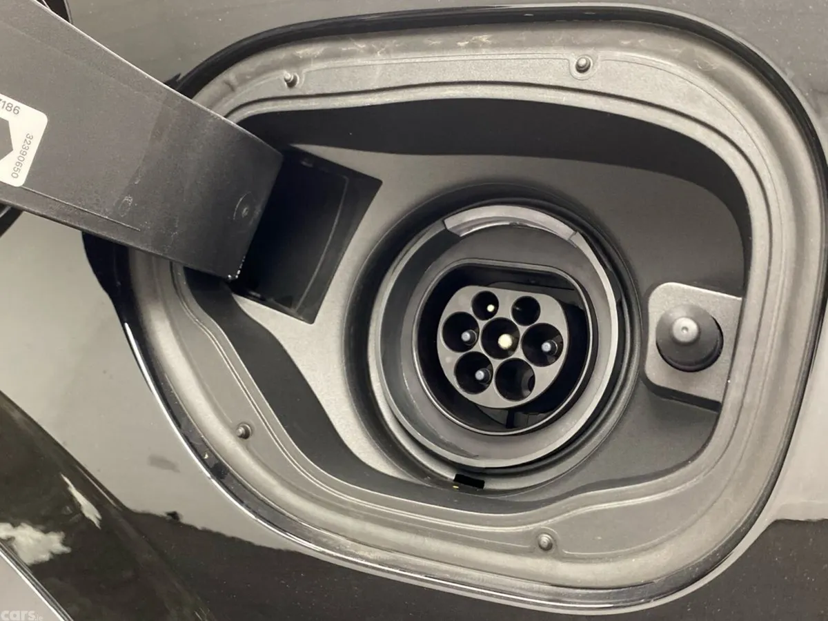 Volvo XC90 SUV, Petrol Plug-in Hybrid, 2026, Black
