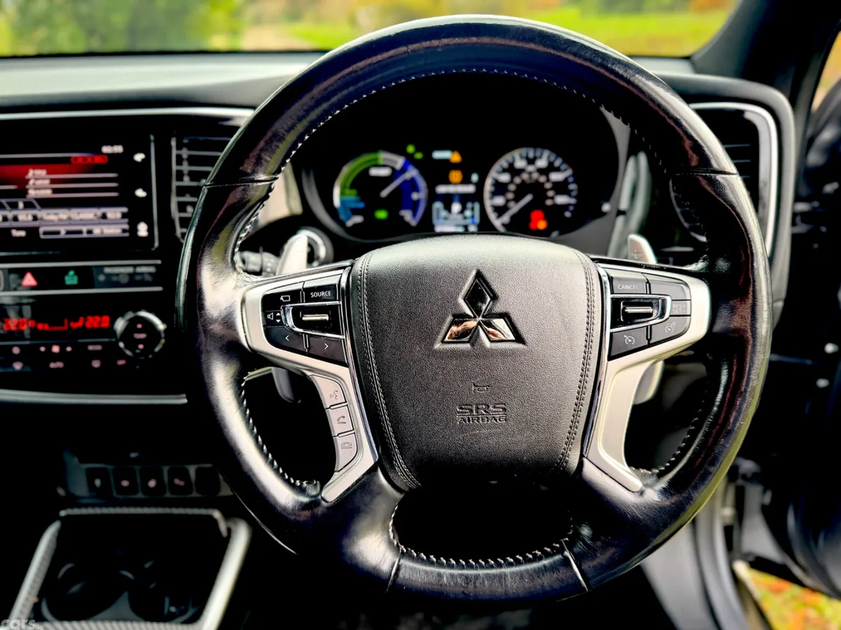 Mitsubishi Outlander SUV, Petrol Plug-in Hybrid, 2019, Grey