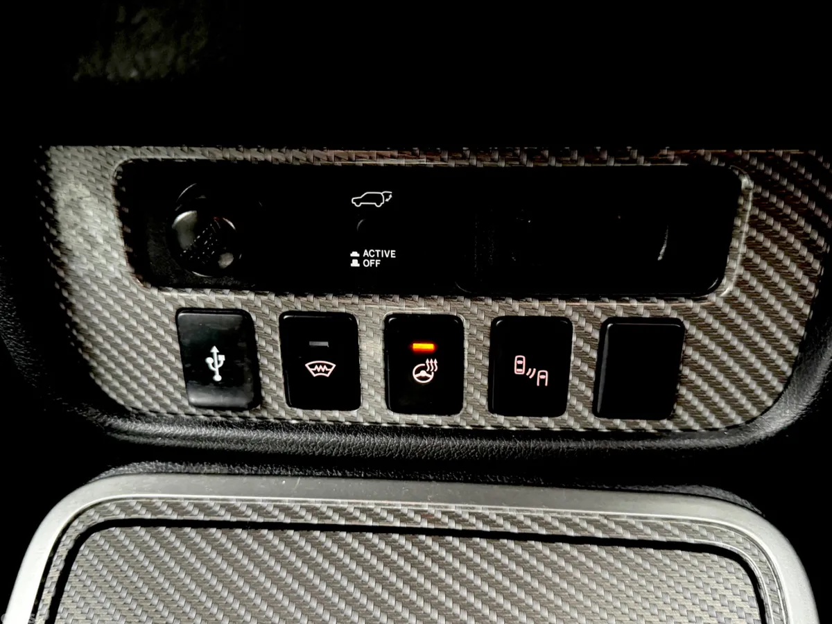 Mitsubishi Outlander SUV, Petrol Plug-in Hybrid, 2019, Grey