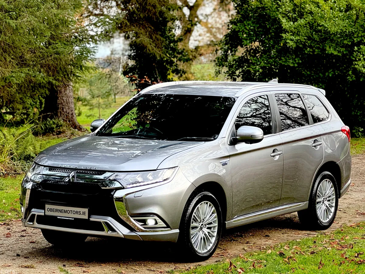 Mitsubishi Outlander SUV, Petrol Plug-in Hybrid, 2019, Grey