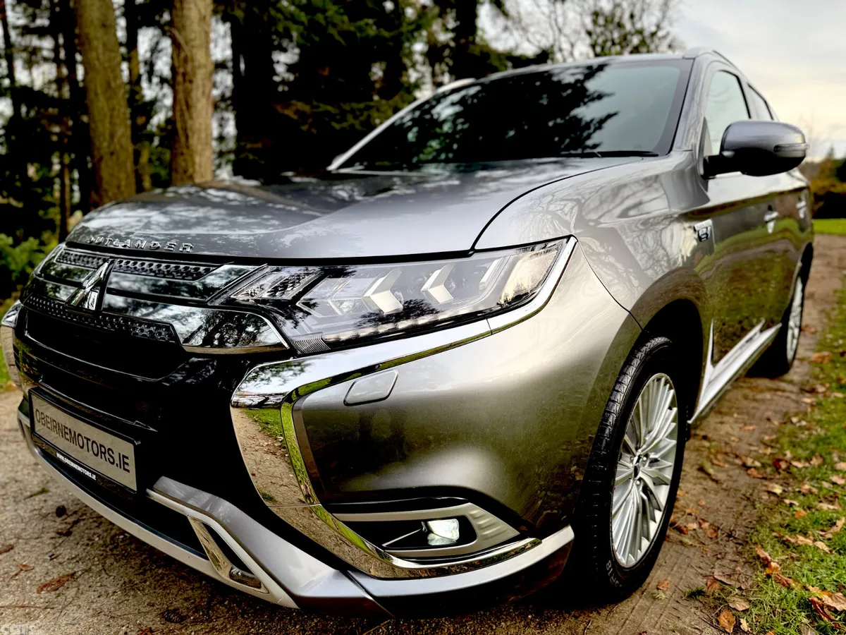 Mitsubishi Outlander SUV, Petrol Plug-in Hybrid, 2019, Grey