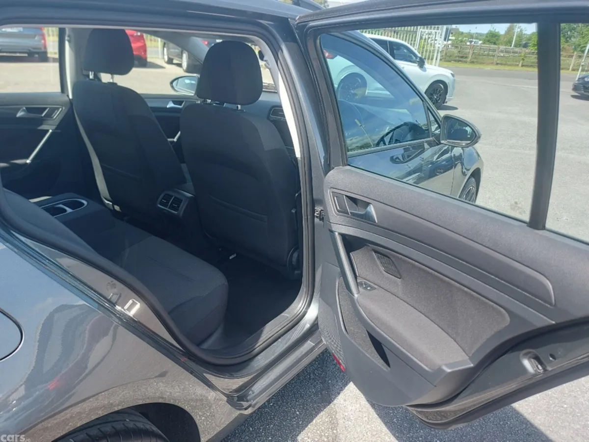 Volkswagen Golf Hatchback, Diesel, 2018, Grey