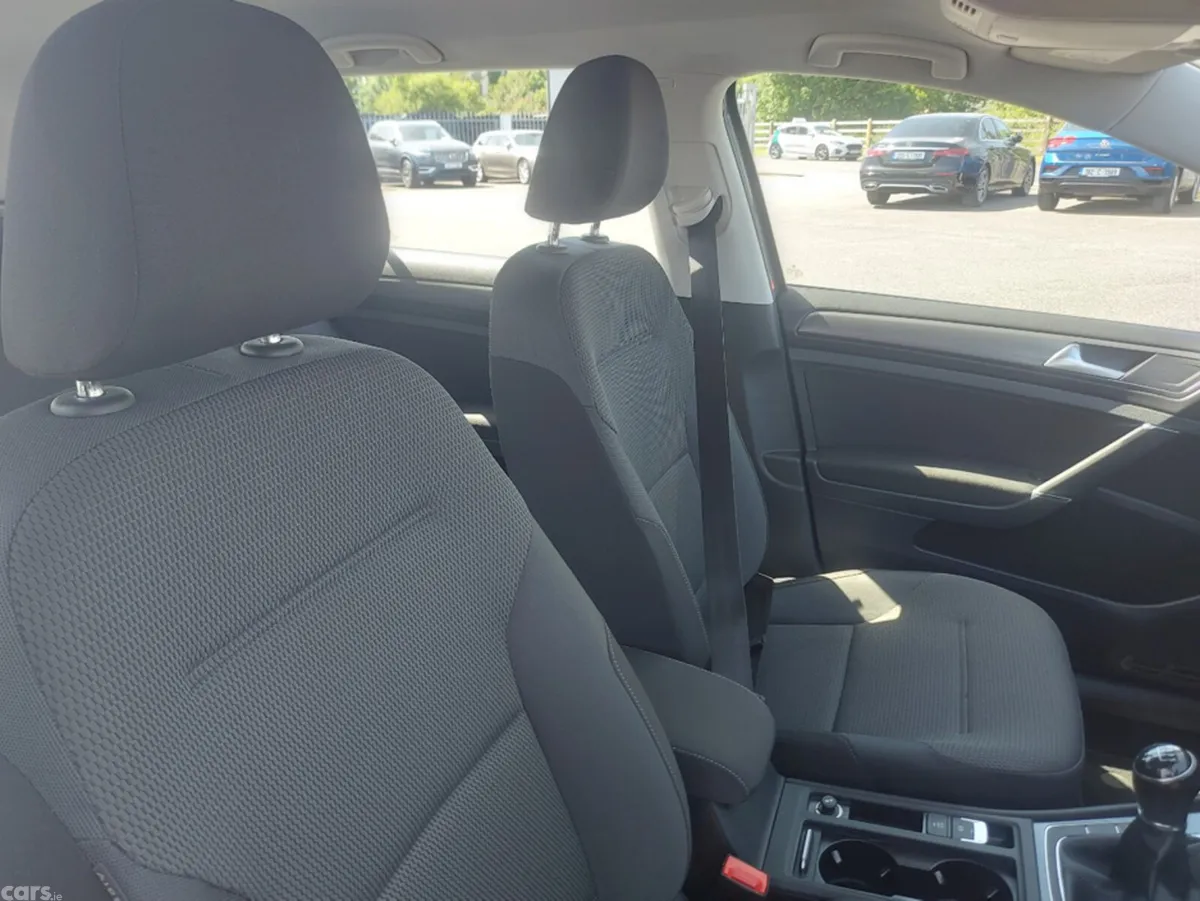 Volkswagen Golf Hatchback, Diesel, 2018, Grey