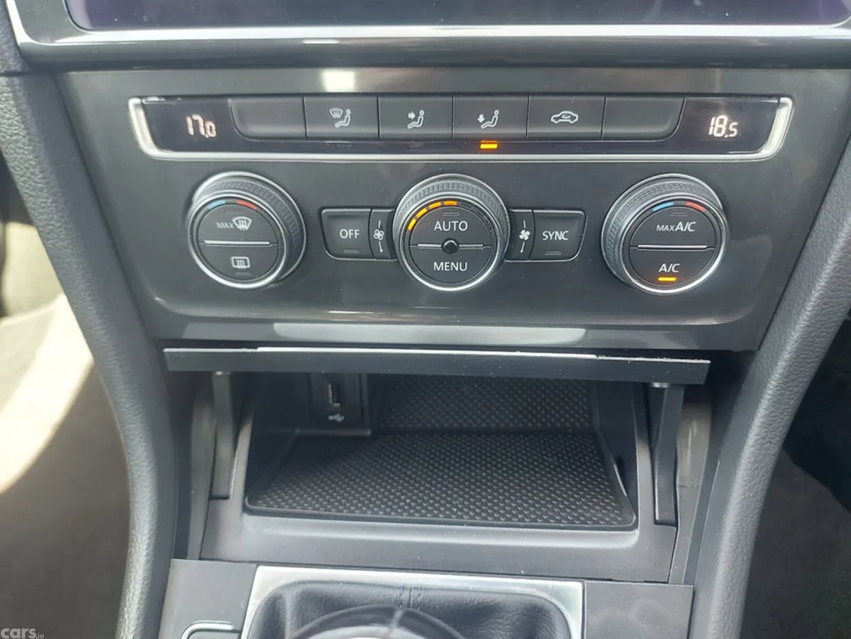 Volkswagen Golf Hatchback, Diesel, 2018, Grey
