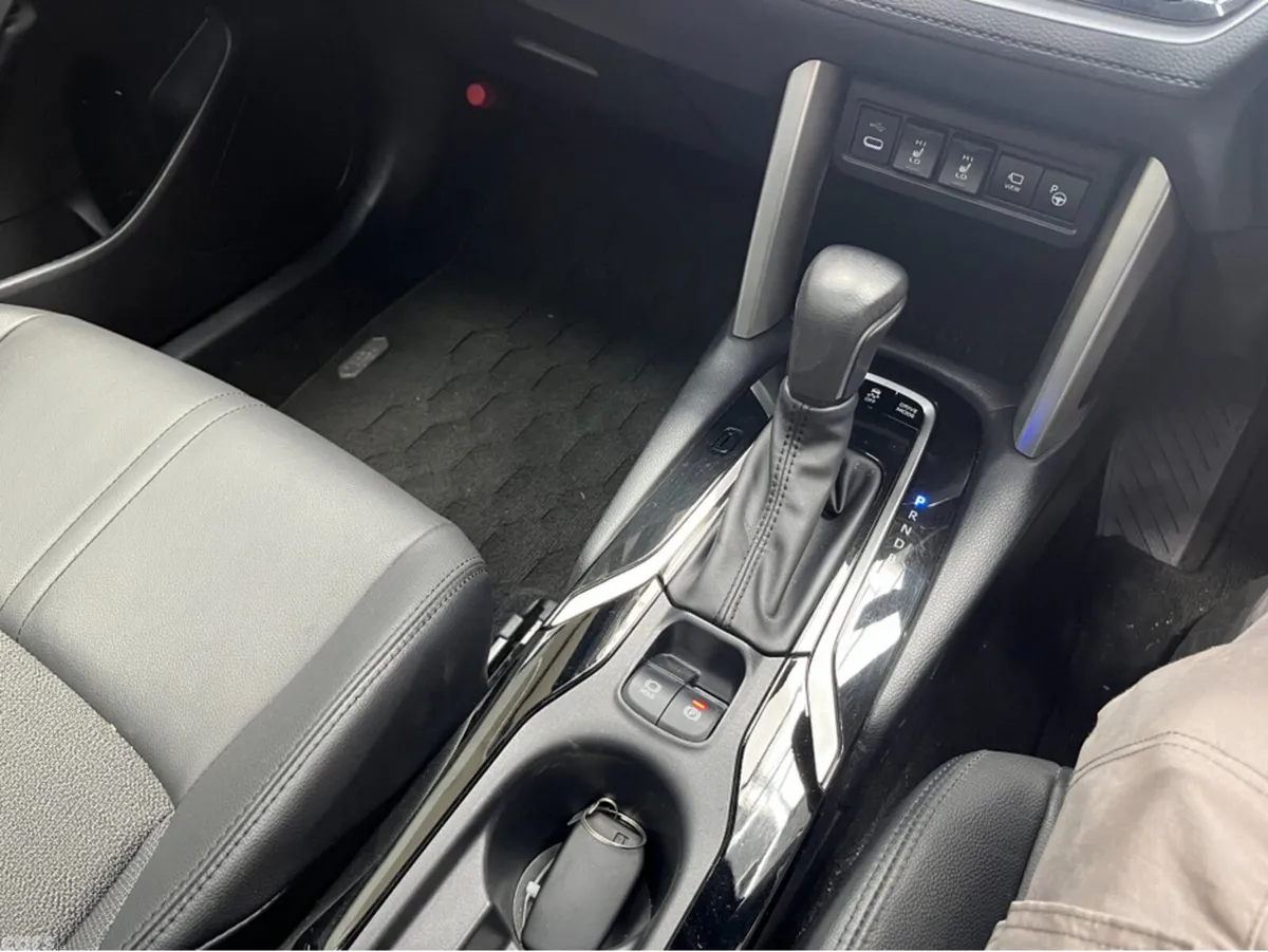 Toyota Corolla Cross SUV, Petrol Hybrid, 2024, Black