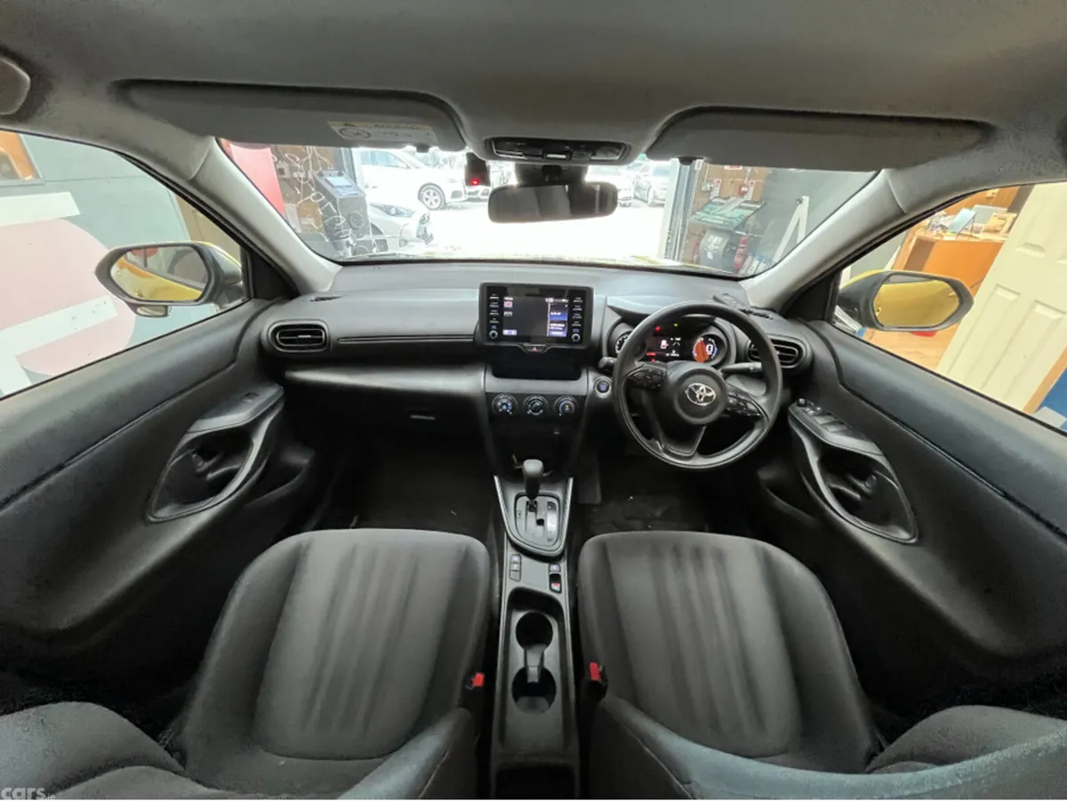 Toyota Yaris Cross SUV, Petrol, 2021, Yellow