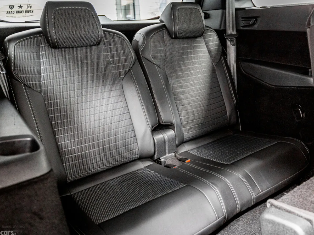 Peugeot 5008 SUV, Petrol Hybrid, 2025, White