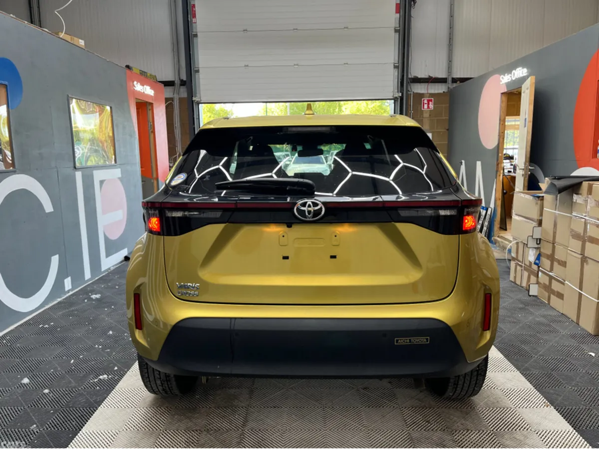 Toyota Yaris Cross SUV, Petrol, 2021, Yellow