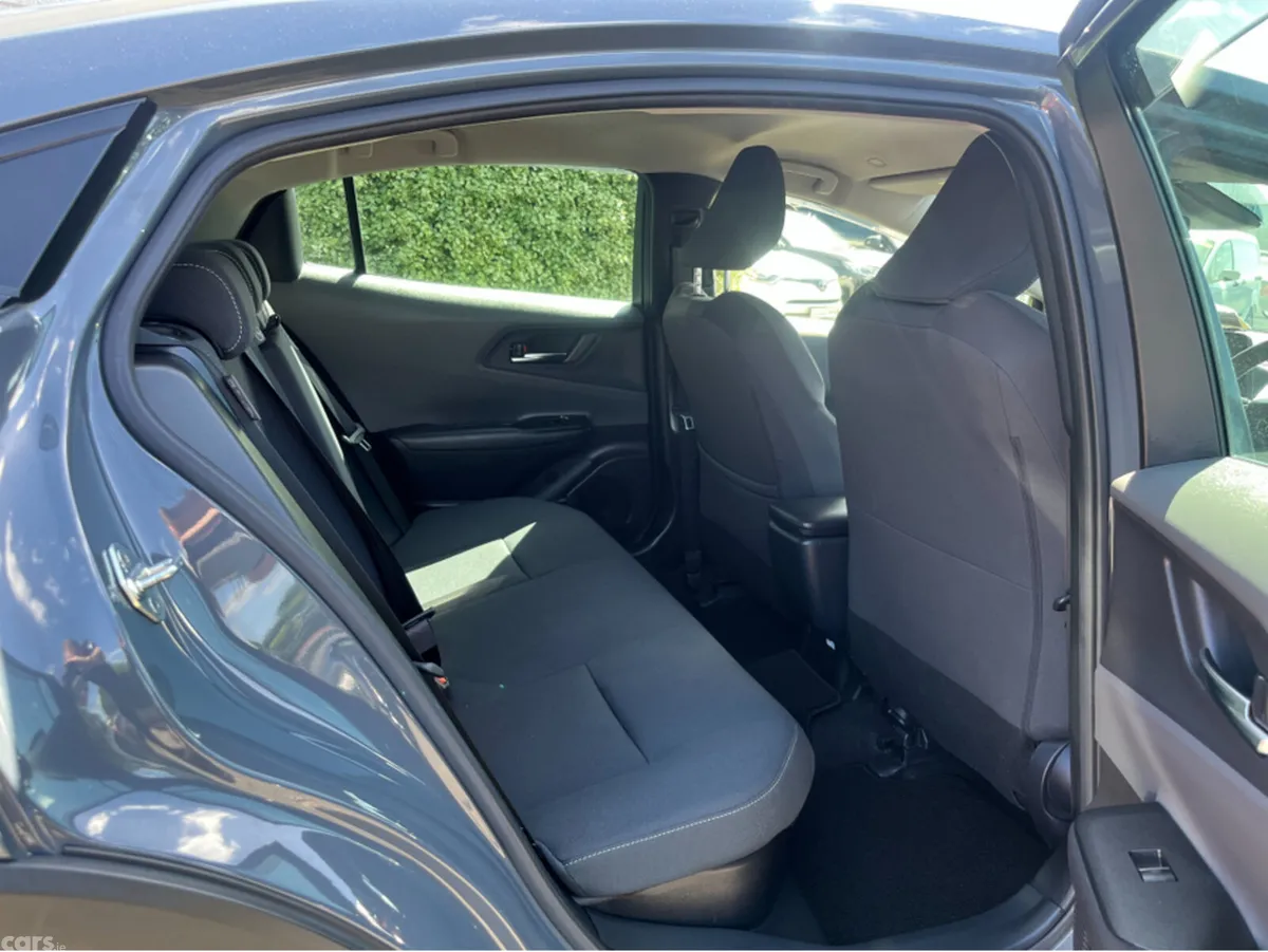 Toyota Prius Saloon, Petrol Hybrid, 2023, Grey