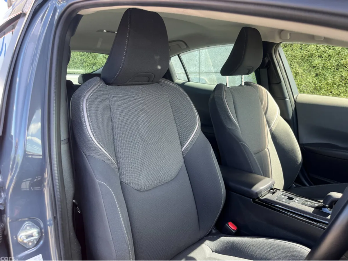 Toyota Prius Saloon, Petrol Hybrid, 2023, Grey